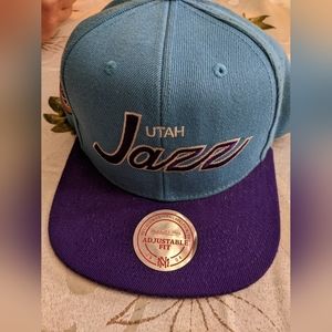 Utah Jazz Mitchell & Ness Hat.